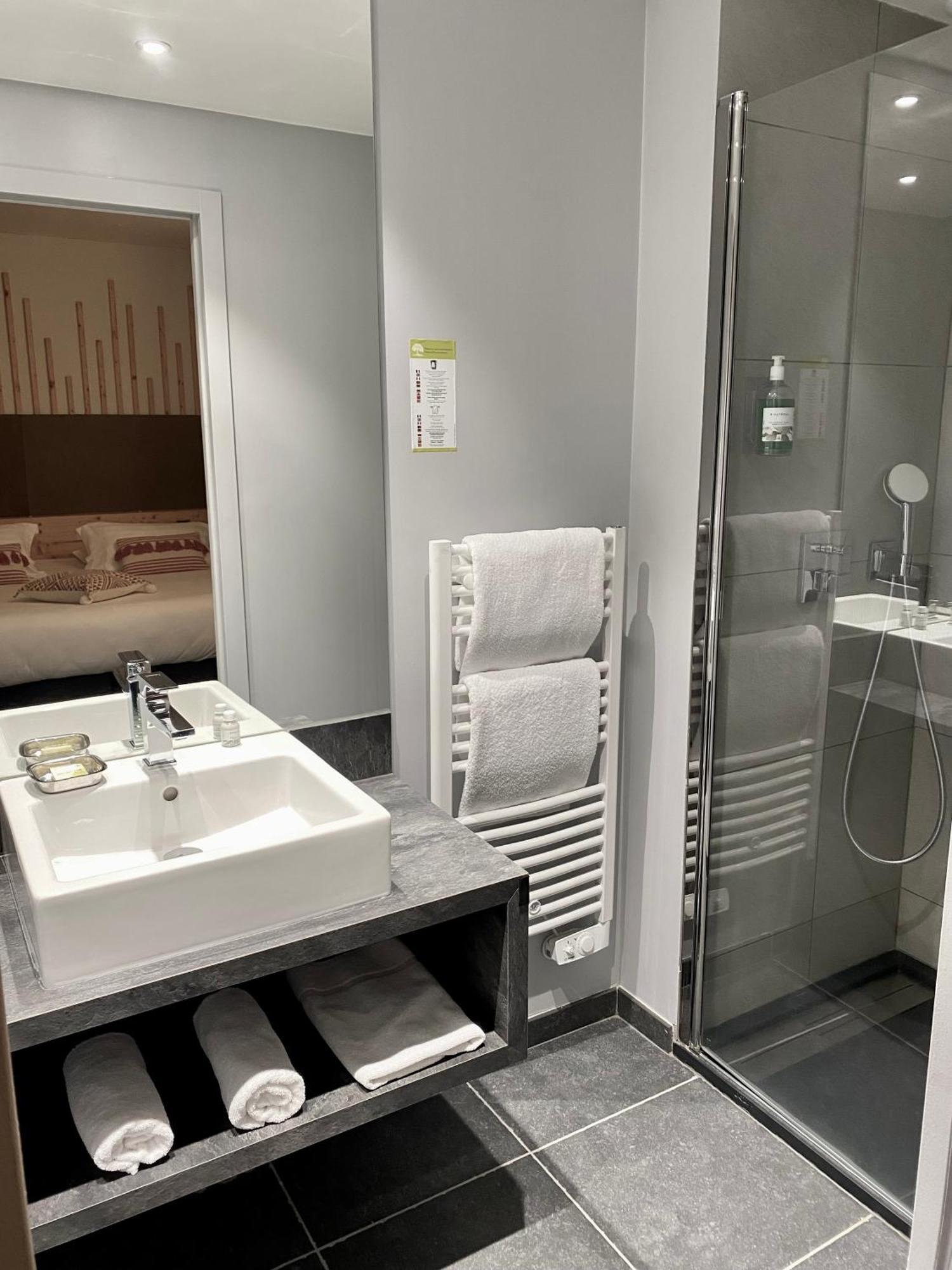 Le Castelet Hotel Le Mont-Dore Luaran gambar