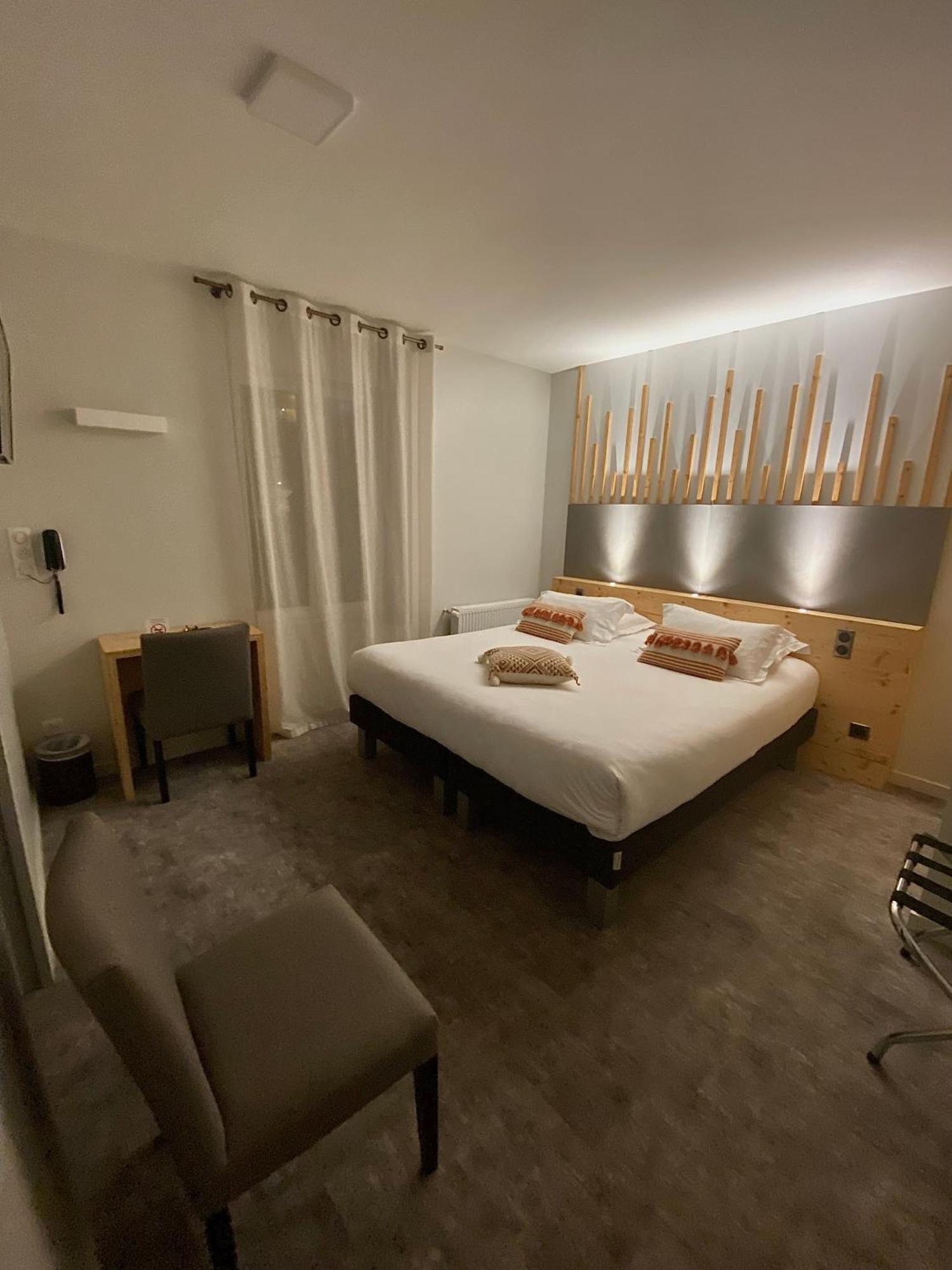 Le Castelet Hotel Le Mont-Dore Luaran gambar